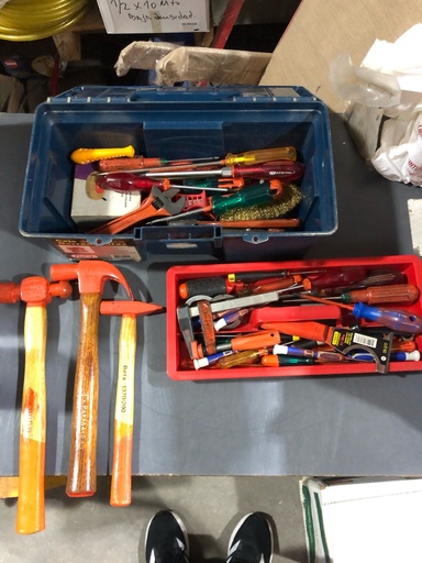 Caja de herramientas surtidas 